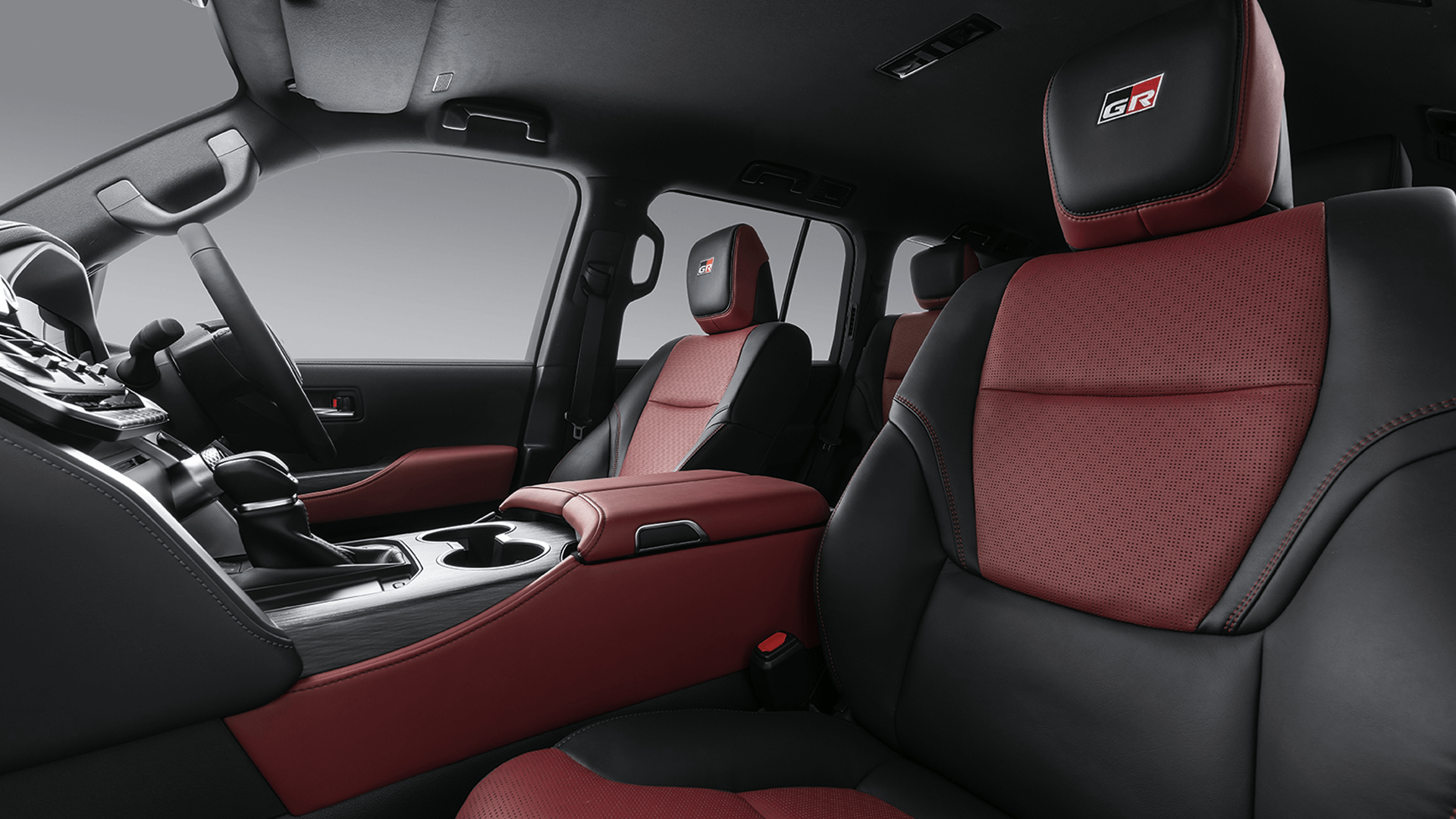 cktsd5wwu0teu0mo7nzkp5qse-landcruiser-300-gr-blk-red-seats-ret-l-res.desktop