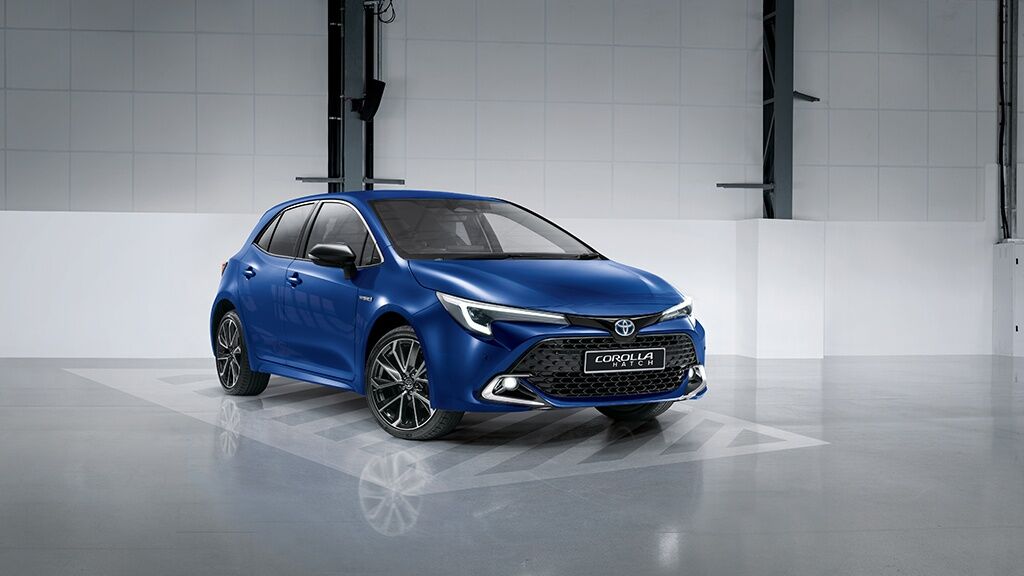 clb3c76s000jv0pnoigpdjyy0-corolla-hatch-gallery-front.desktop