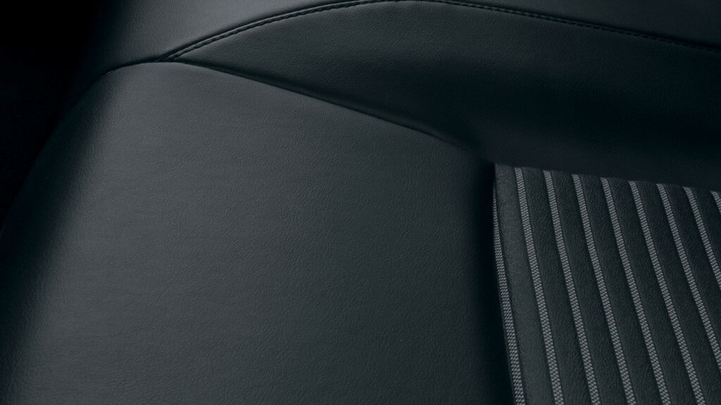clb2a5m1a01lu0povyhvpwg82-corolla-sedan-gallery-seat-material.desktop
