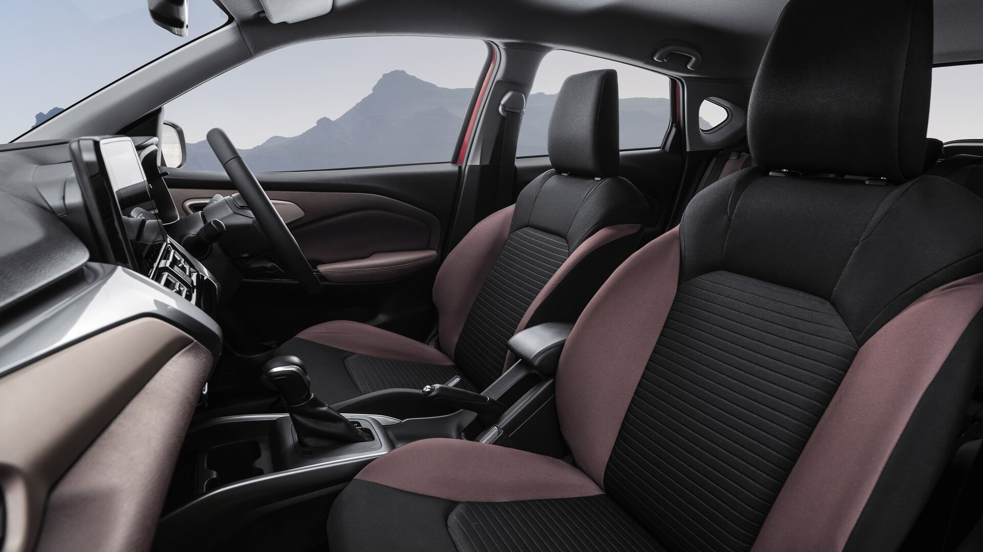 clywxajg448z2d4akbwqrly01-starlet-cross-front-seats-ret-bkg-min.desktop
