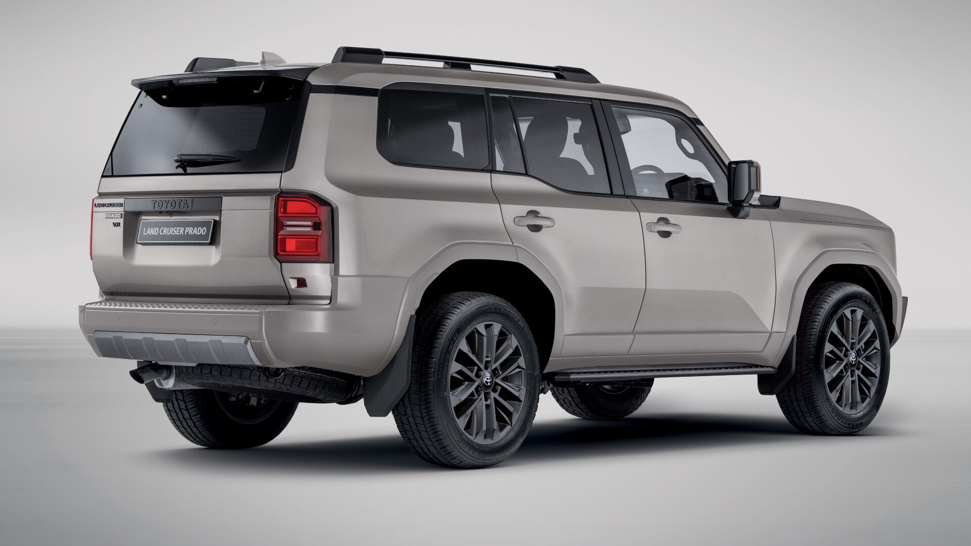 cmhaoxhssmob08pakete1x9l8-lc-prado-7-8-rear-ret-vx-l-1920x1080.desktop